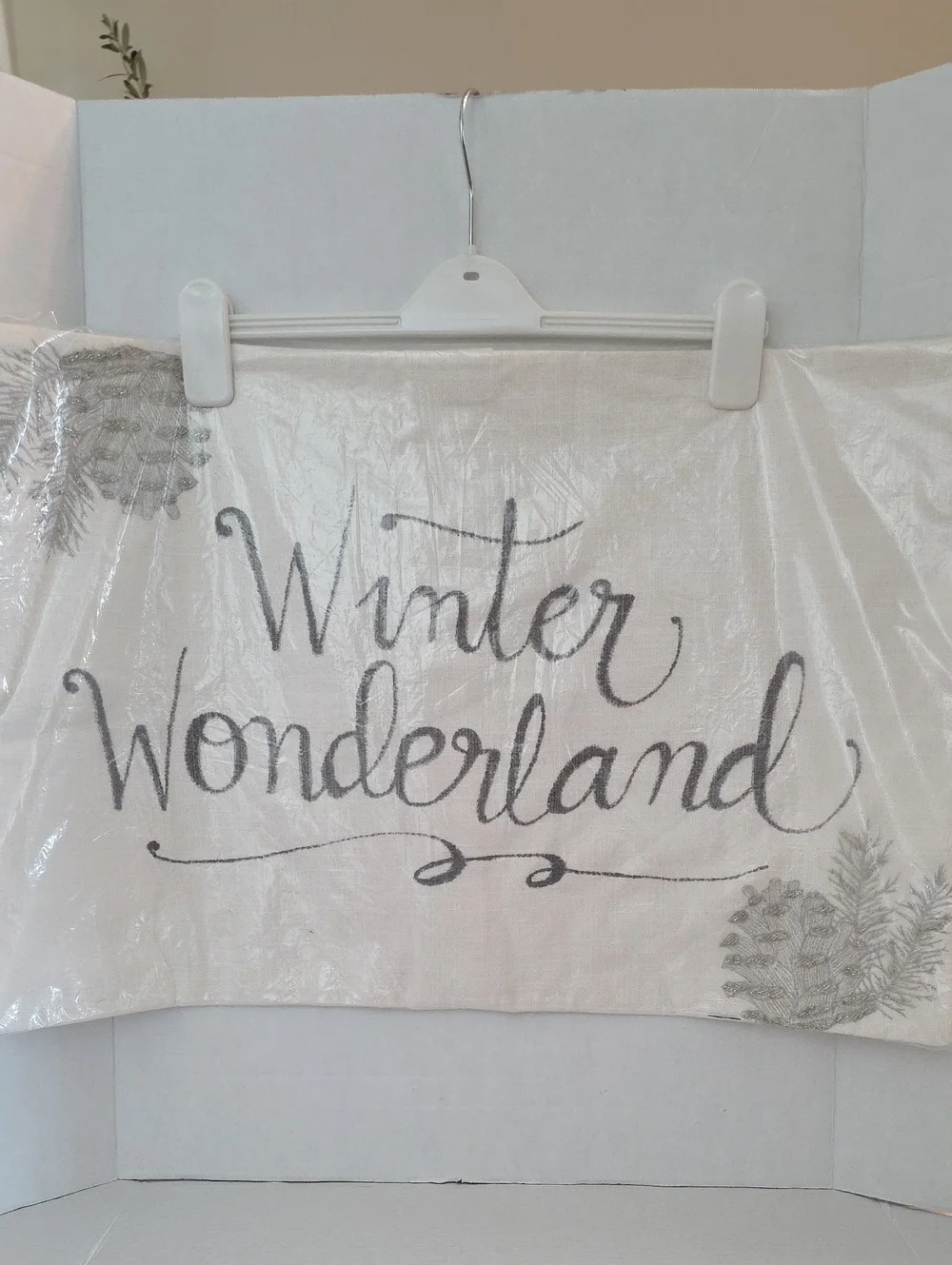 Pottery Barn NWT White Sliver Gray 'Winter Wonderland' Holiday Pillow Cover